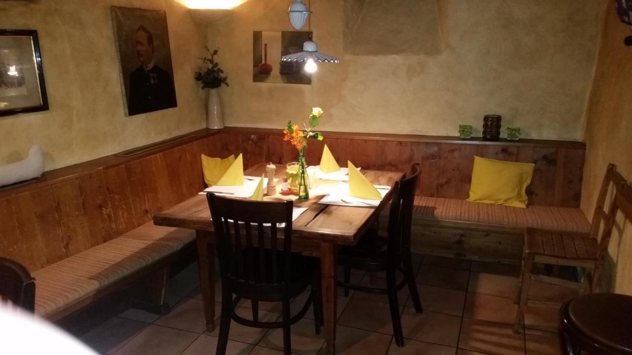 Gasthaus Kreuz Schruns Exteriér fotografie